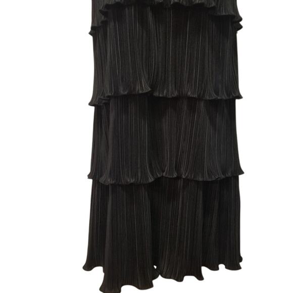 Pleated, Tiered, Maxi Dress - Picture 8 of 9
